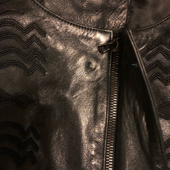 ๐ซHP!๐ฅณ๐ฅฐ๐ซVintage Leather Aztec Laser Cut Jacket - Picture 7 of 14